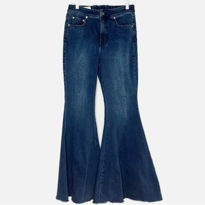 We the Free CRVY high rise Ma Cherie rear lace up flare jeans size 30